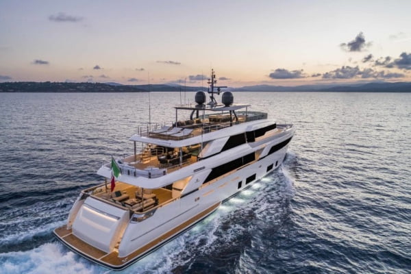 custom-line-yacht3